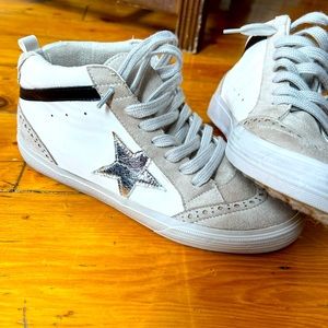 ShuShop Paulina midtop size 8